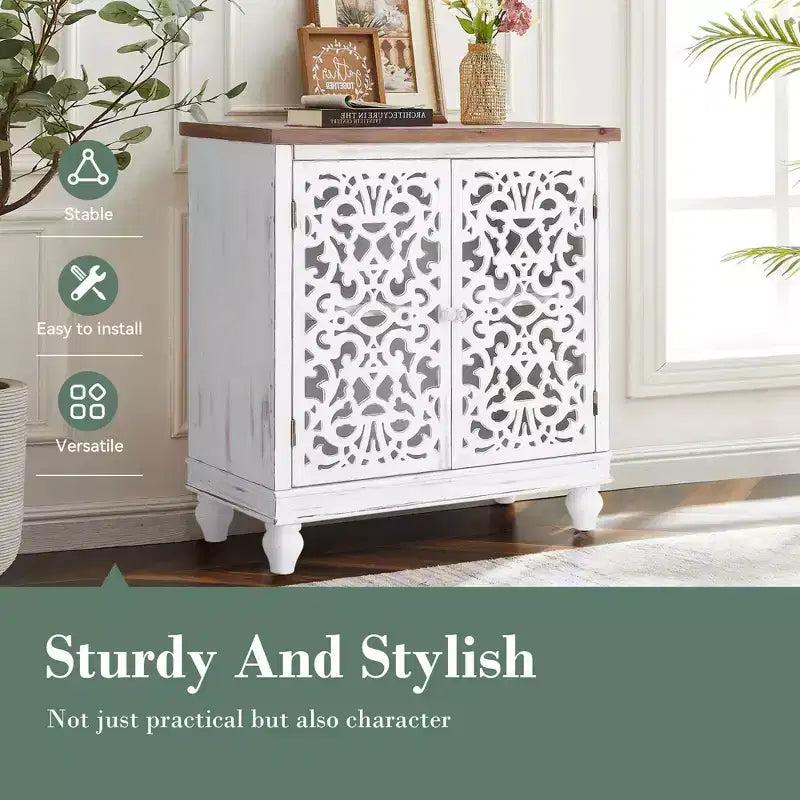 Antikes Sideboard mit geschnitzten Aussparungen und Stauraum, mit Beinen aus Massivholz, für Wohnzimmer, Eingangsbereich und Foyer